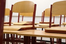 Středočeský kraj chystá slučování škol s cílem uspořit. Víme, kterých měst se to týká