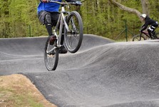 Hořovice mají pumptrack, u jehož zrodu stál veterinář Miloš Urban
